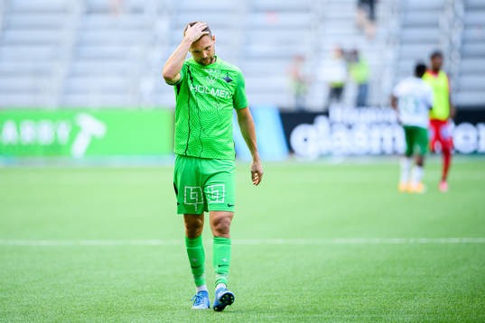IFK Norrköpings målvakt Oscar Jansson deppar