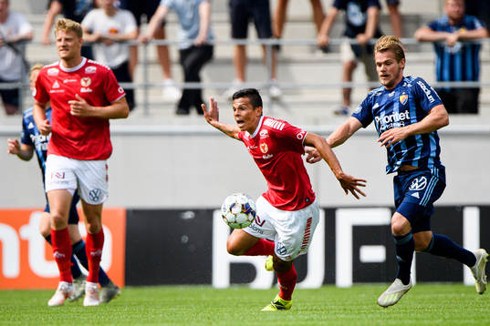 Kalmars Romario Pereira Sipiao och Djurgårdens Hampus