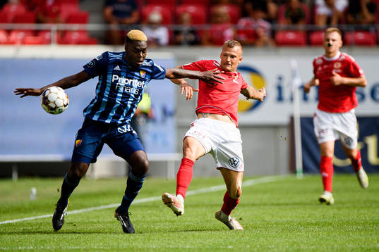 Djurgårdens Joel Asoro och Kalmars Rasmus Sjöstedt