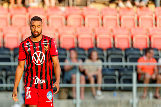 Östersunds Noah Sonko Sundberg  deppar