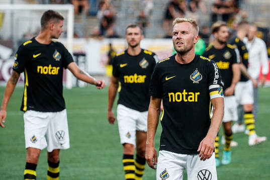 s Sebastian Larsson deppar