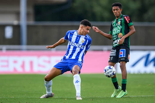 IFK Göteborgs Alexander Jallow och Varbergs Tashreeq