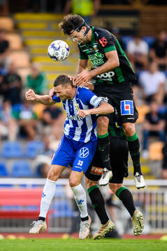 IFK Göteborgs Marcus Berg och Varbergs Oliver Stanisic