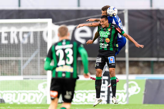 Varbergs Simon Karlsson Adjei och IFK Göteborgs Mattias
