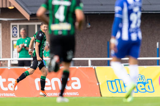 Varbergs Oliver Alfonsi jublar