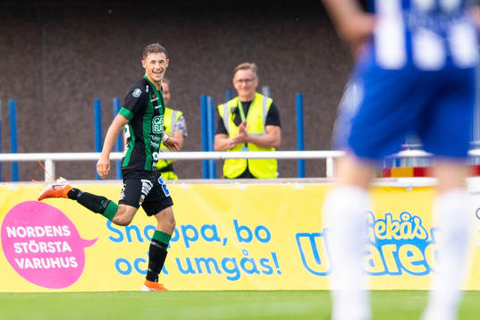 Varbergs Oliver Alfonsi jublar