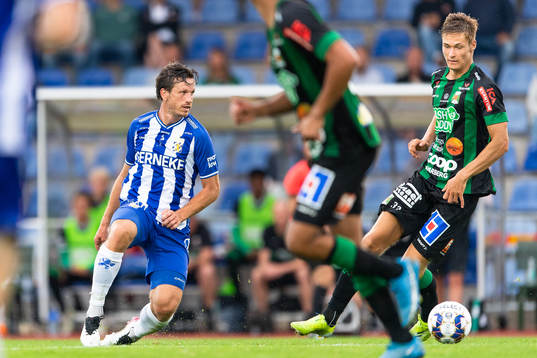 IFK Göteborgs Gustav Svensson och Varbergs Des Kunst