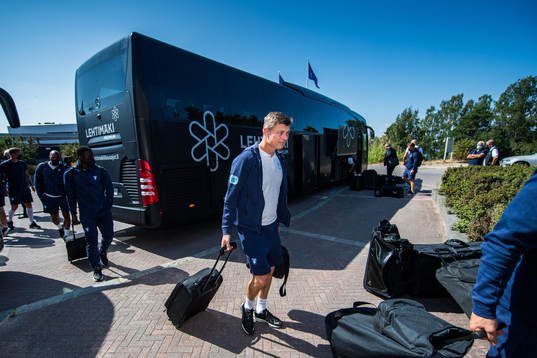 Jon Dahl Tomasson, head coach of Malmö FF arrives at the