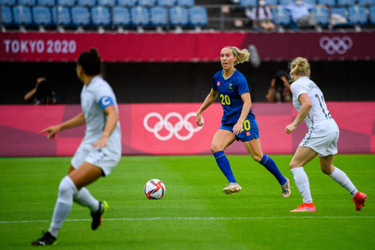 Julia Roddar of Sweden in the women’s football match