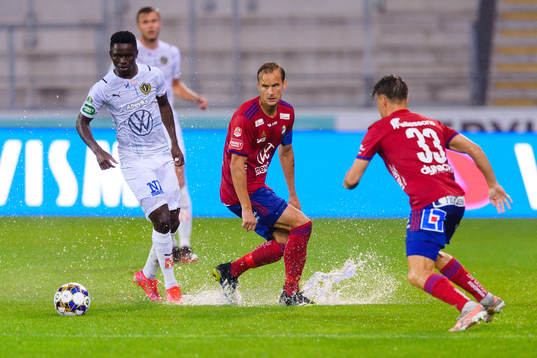 Jönköpings Eric Johana Omondi och Östers Månz Berg