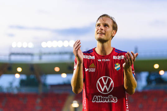 Östers Månz Berg  jublar