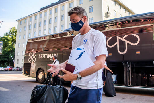 Jon Dahl Tomasson, head coach of Malmö FF arrive at the