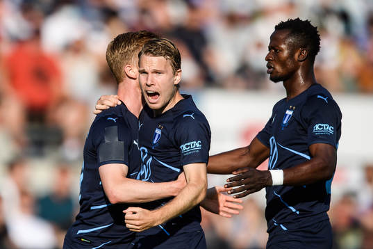 Anders Christiansen of Malmö FF celebrates together with