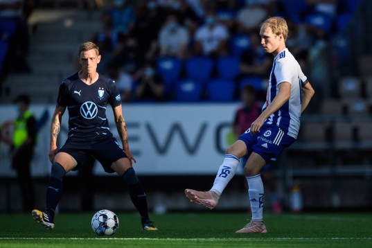 Valtteri Moren of Helsinki  and Sören Rieks of Malmö FF