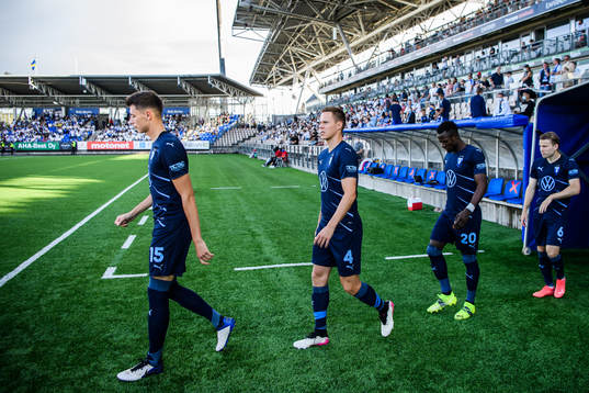 Anel Ahmedhodzic, Niklas Moisander, Bonke Innocent  and