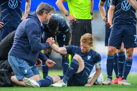 Anders Christiansen of Malmö FF is in pain