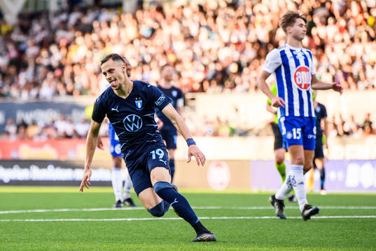 Veljko Birmancevic of Malmö FF celebrates