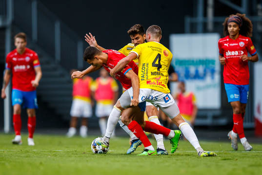 Helsingborgs Assad Al Hamlawi mot Falkenbergs Axel Norén