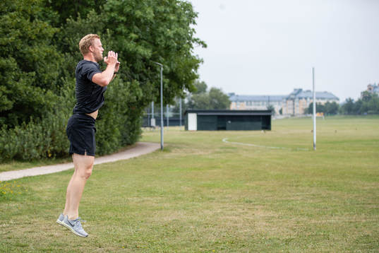 Malmö Redhawks Carl Söderberg tränar