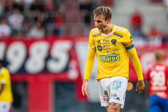 Falkenbergs Tobias Karlsson deppar