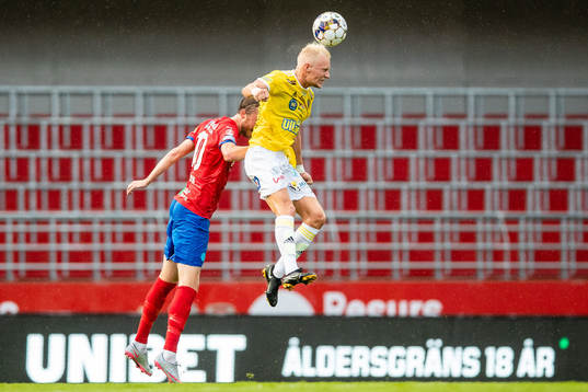 Helsingborgs Rasmus Jönsson och Falkenbergs Adam Bergmark