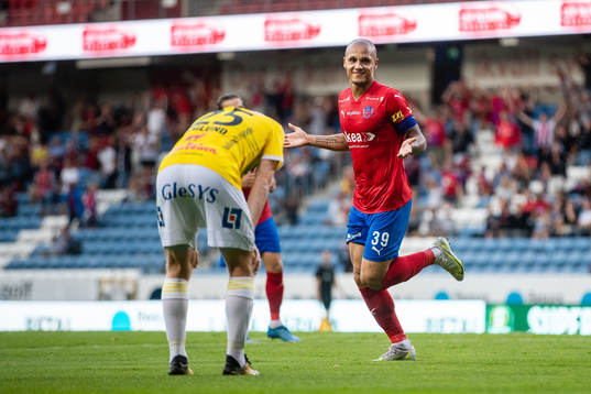 Falkenbergs Tobias Englund deppar och Helsingborgs Anthony