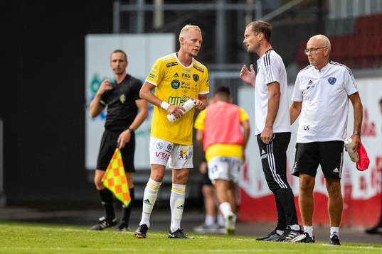 Falkenbergs Adam Bergmark Wiberg och tränare Tobias