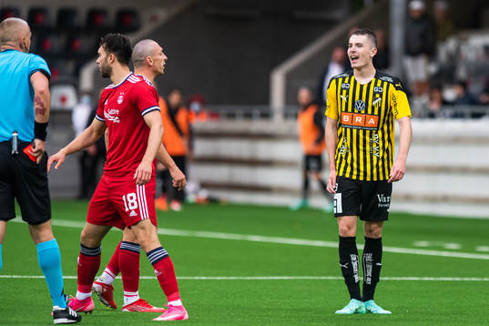 of Häcken Patrik Wålemark reacts