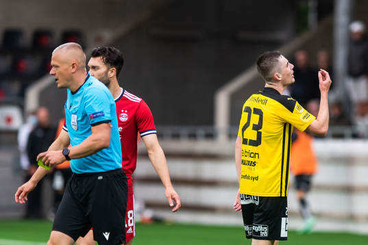 of Häcken Patrik Wålemark reacts