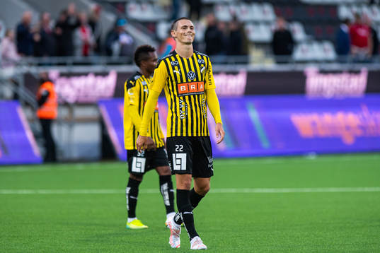 Tobias Carlsson of Häcken looks dejected