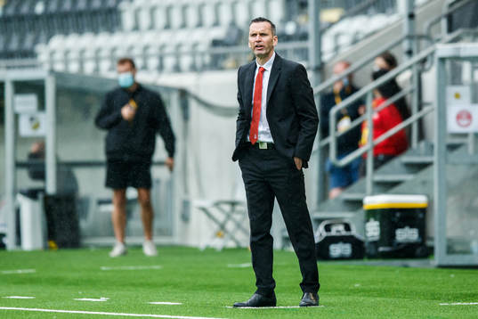Stephen Glass, head coach <b<during the UEFA Conference