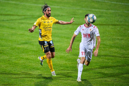 Frederik Holst of Elfsborg and Radu Ginsari of Milsami