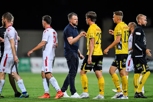 Jimmy Thelin, head coach, Oliver Zandén and Leo Väisänen