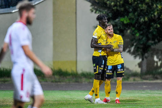 Marokhy Ndione and Rasmus Alm of Elfsborg celebrate