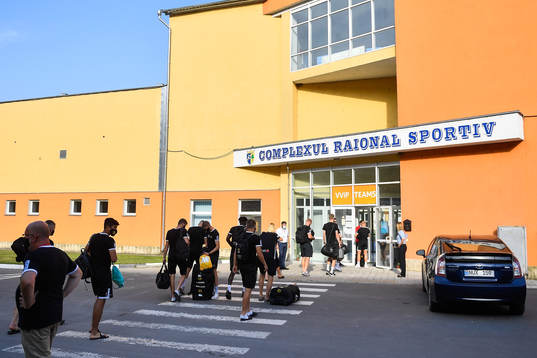 Players of IF Elfsborg arrive at the stadium