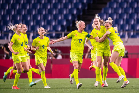 Magdalena Eriksson of Sweden celebrate with teammates