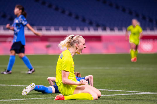 Stina Blackstenius of Sweden celebrates