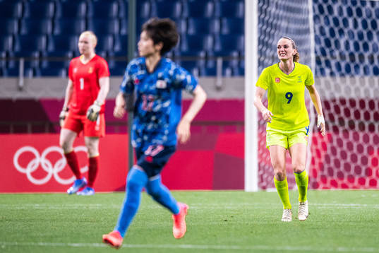 Kosovare Asllani of Sweden in pain in the women's football
