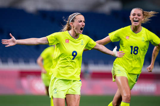 Bläddra bland fler bilder av Tokyo 2020 Olympics, day 7, Football, Quarterfinal, Sweden - Japan