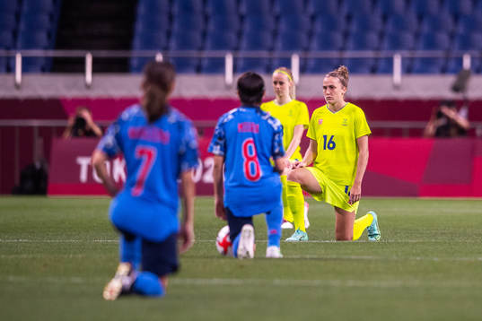 Filippa Angeldahl of Sweden kneel in the women's football