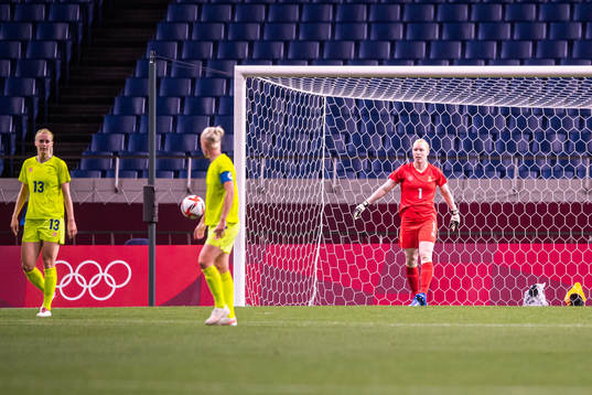 Goalkeeper Hedvig Lindahl looks dejected