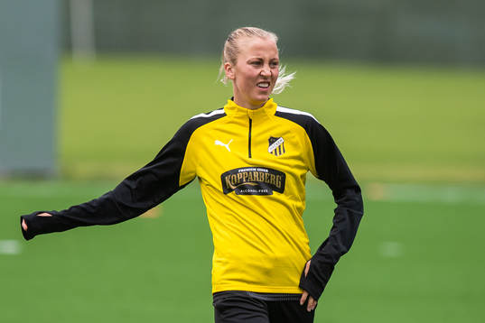 Julia Karlernäs