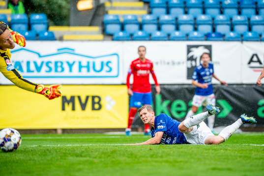 Trelleborgs Fritiof Björkén sätter 2-0 på Helsingborgs