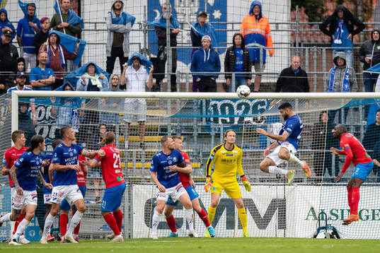 Trelleborgs Mouhammed Ali Dhaini nickar framför