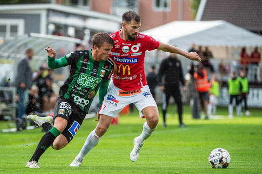Varbergs Victor Karlsson och Degerfors Sebastian Ohlsson