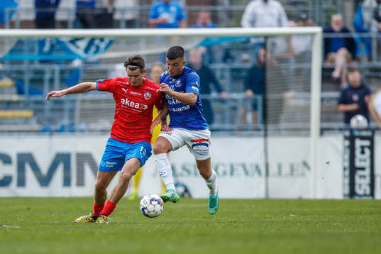 Helsingborgs Wilhelm Loeper och Trelleborgs Haris Brkic