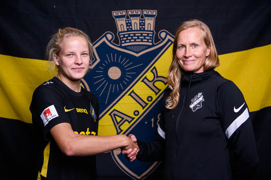 s manager Anne Mäkinen i samband med att hon