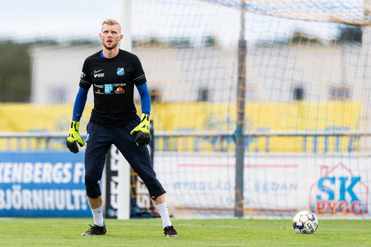 Norrbys målvakt Anton Cajtoft före fotbollsmatchen i