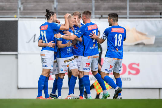 Norrbys spelare jublar