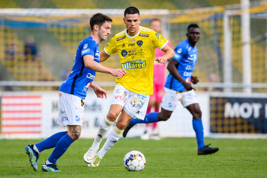 Norrbys Deniz Yaldir och Falkenbergs Samuel Adrian